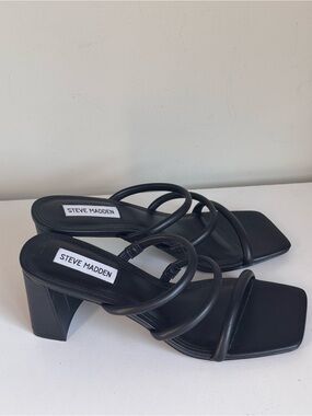 Steve Madden Glorious Block Heeled Black Leather Sandals Women’s size 8.5